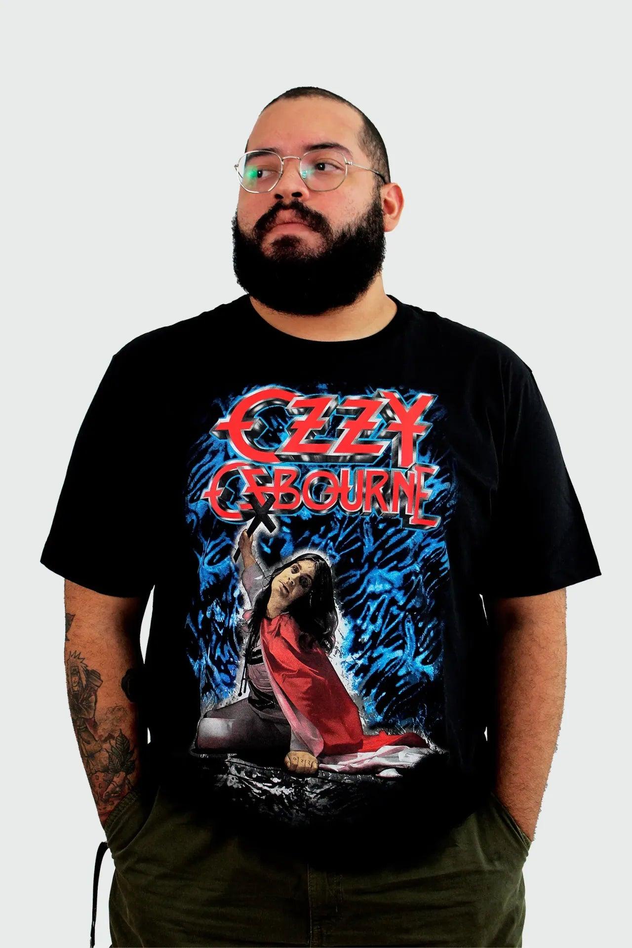 Camiseta Manga Curta Ozzy Osbourne Blizzard Of Ozz – Consulado do Rock Camiseta Manga Curta Ozzy Osbourne Blizzard Of Ozz – Consulado do Rock