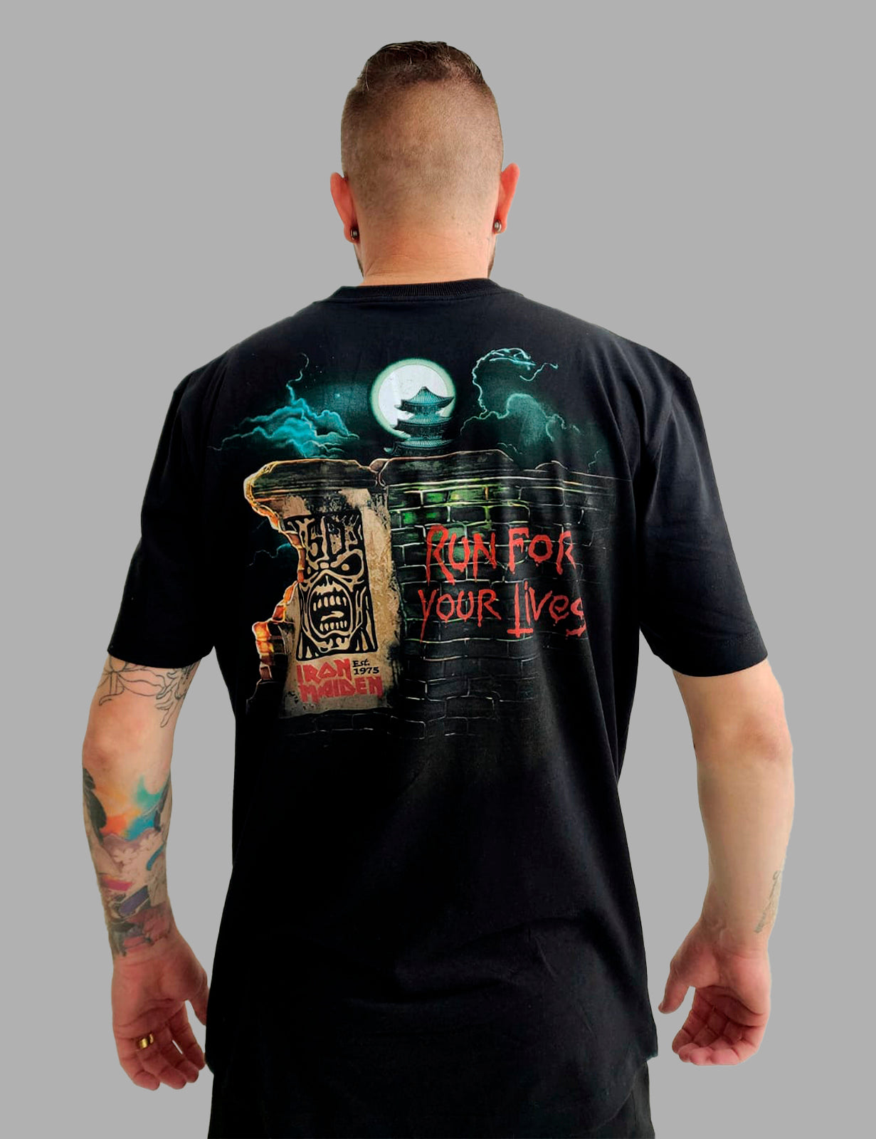 Camiseta Manga Curta Iron Maiden Run For Your Lives World Tour