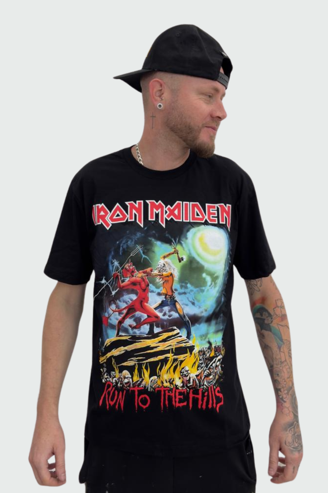 Camiseta Manga Curta Iron Maiden Run To The Hills