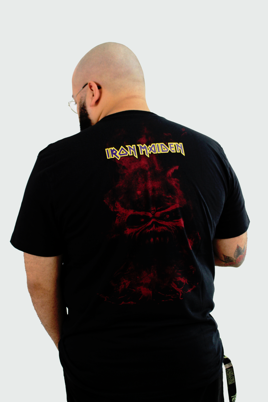 Camiseta Manga Curta Iron Maiden The Seventh Son Flames