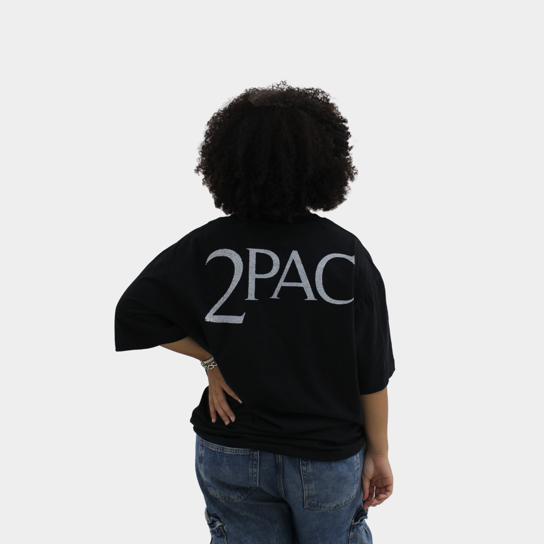 Camiseta Oversized Tupac 2Pac Middle Finger Preta Oficial