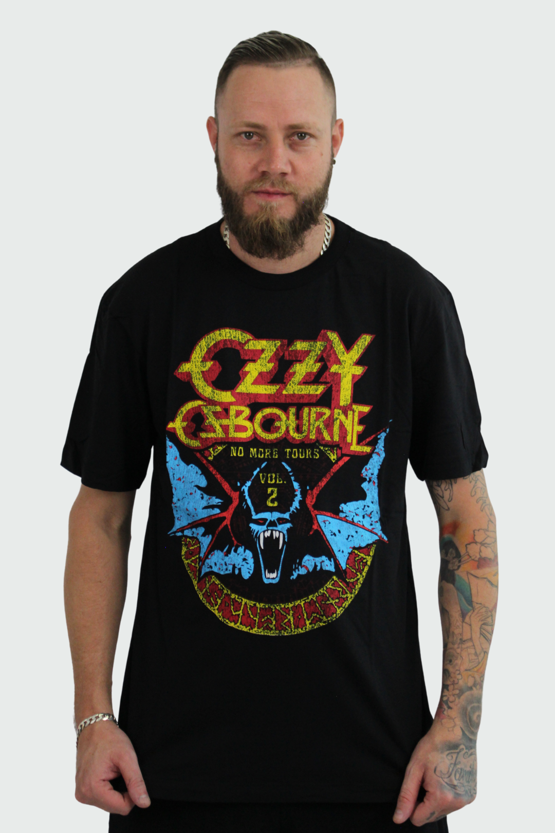 Camiseta Manga Curta Ozzy Osbourne Bat Circle