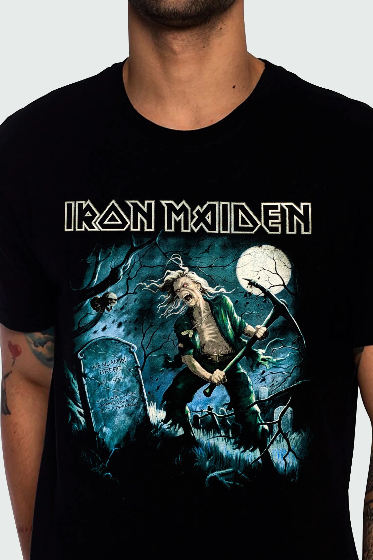 Camiseta Manga Curta Iron Maiden Benjamin