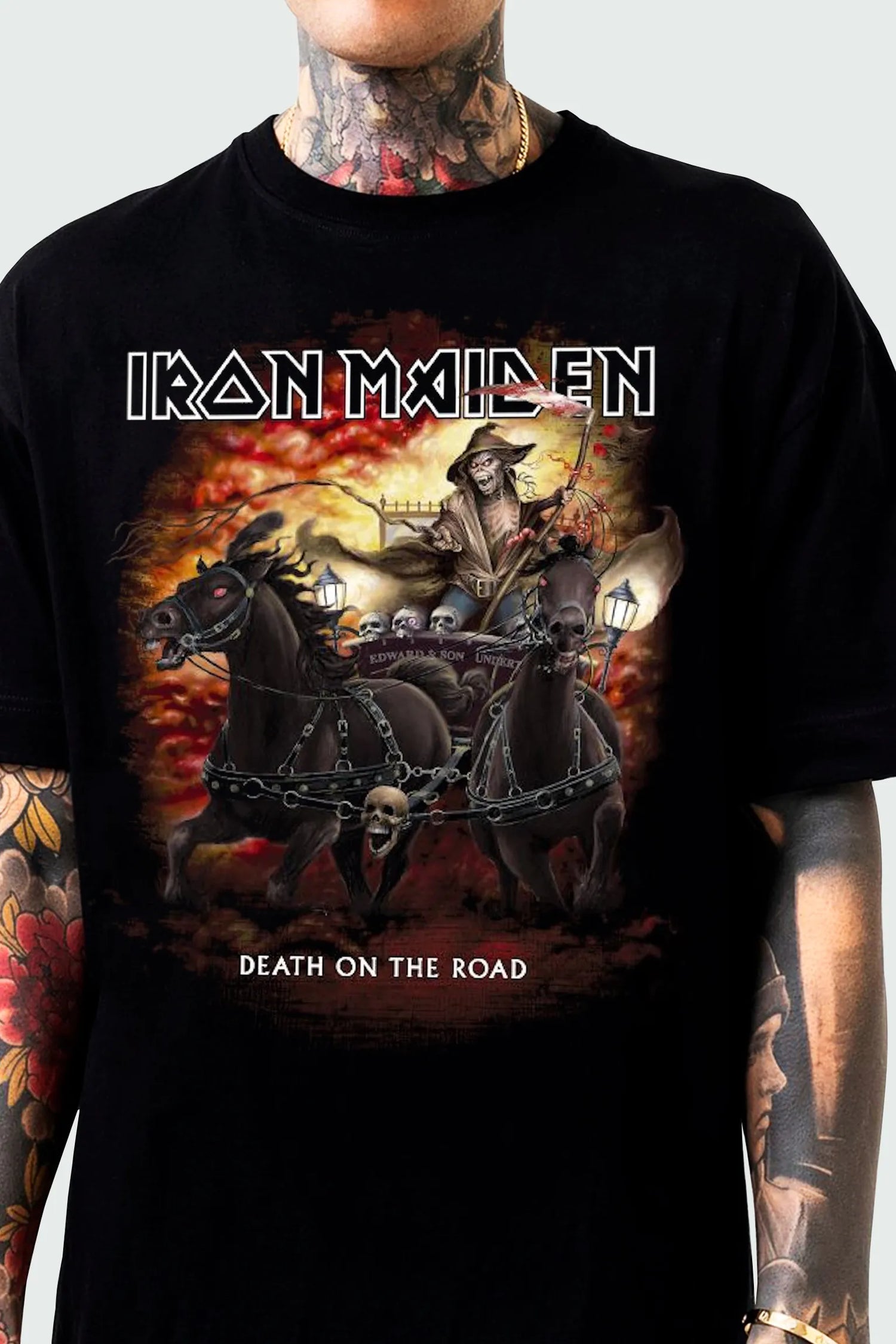 Camiseta Manga Curta Iron Maiden Death Road