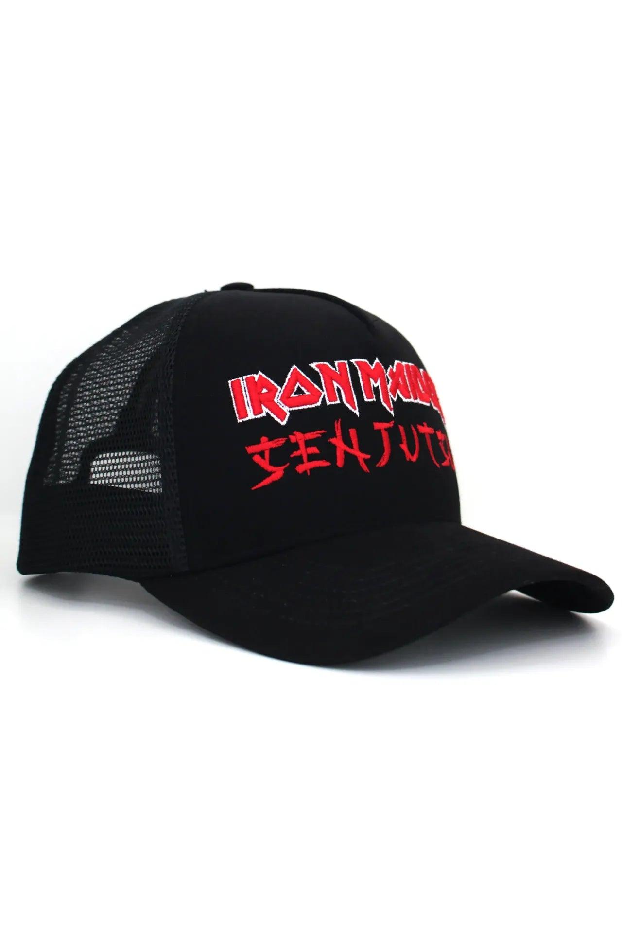 Boné Trucker Bordado Iron Maiden Senjutsu – Consulado do Rock