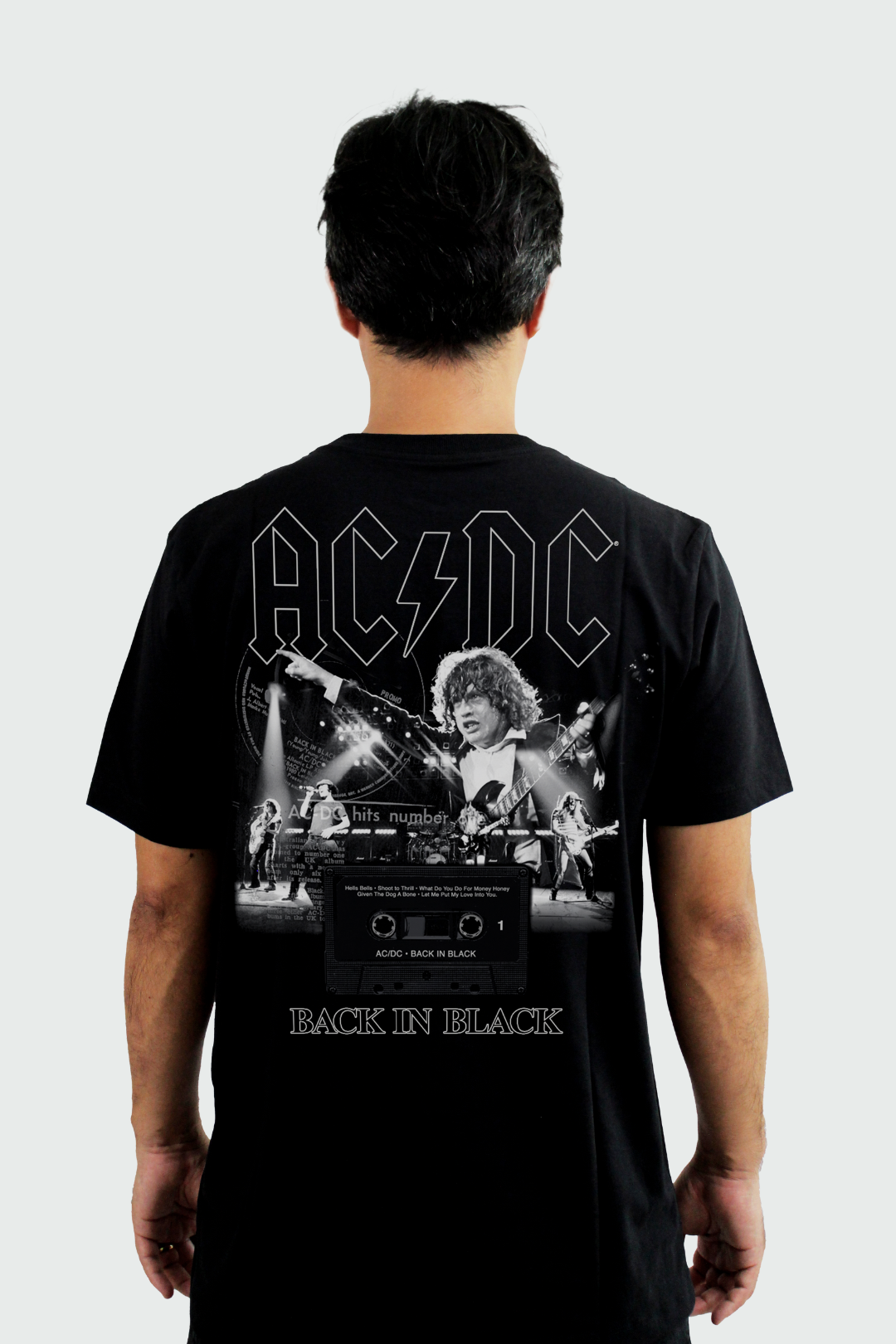 Camiseta Manga Curta AC/DC Back In Black Tape