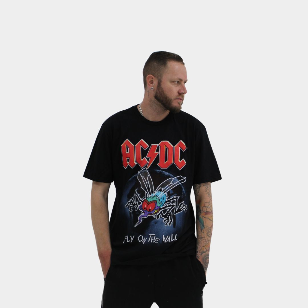 Camiseta Oficial AC/DC Fly on the Wall | Consulado do Rock